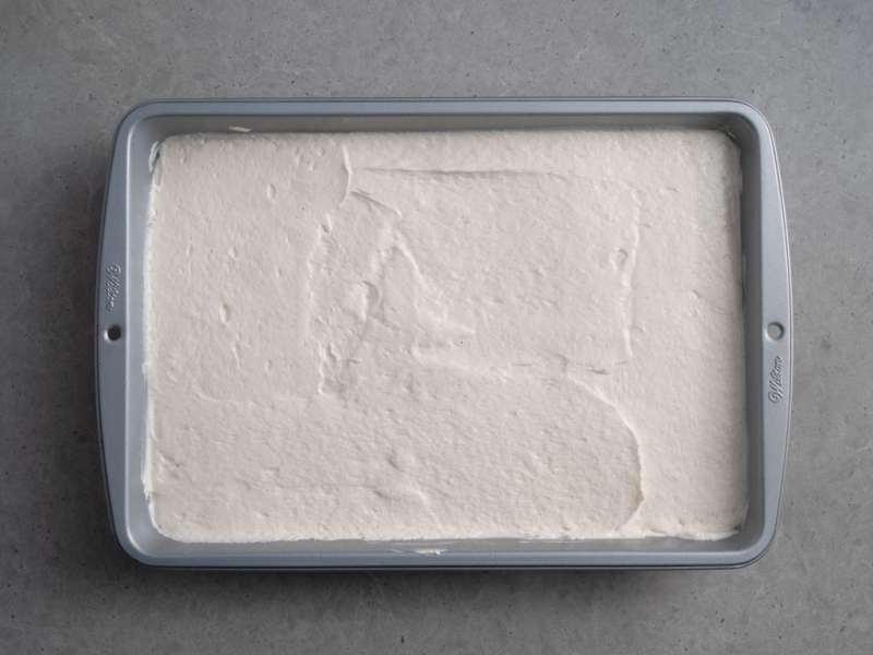 w formie prostokątnej nieupieczony biszkopt