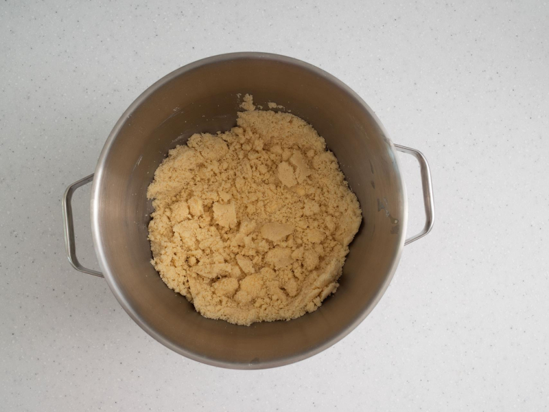 Zagnieciona kruszonka w misie.