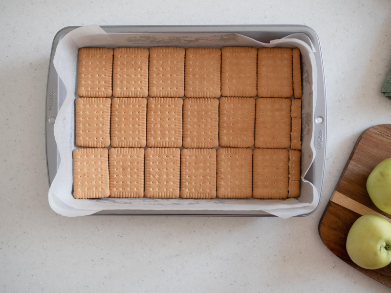 w foremce wyłożone na dnie herbatniki