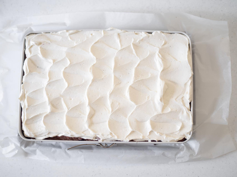 duża forma ciasta kostka czarny las