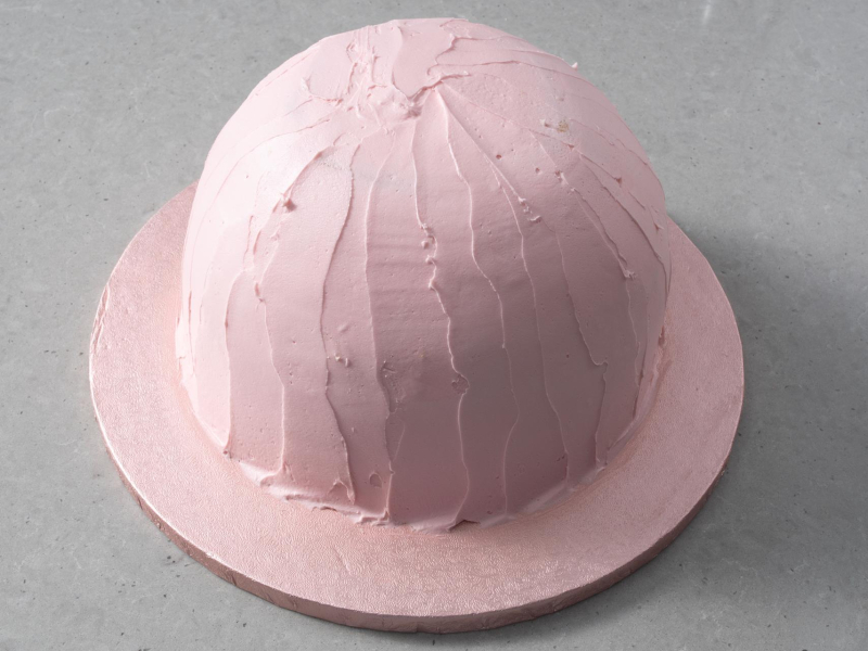 Tort ob艂o偶ony mas膮 ma艣lan膮.