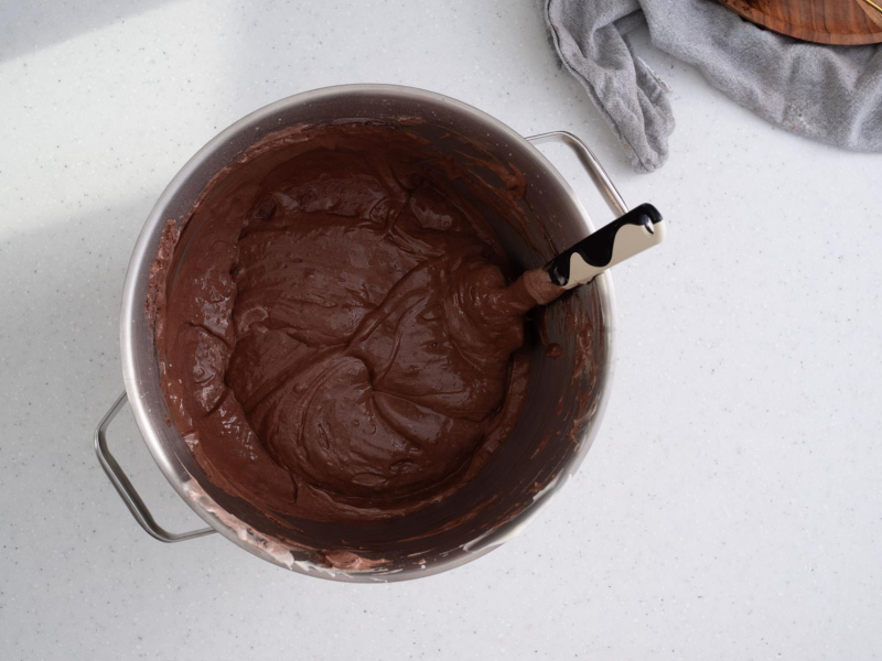 Ciasto czekoladowe w misie.