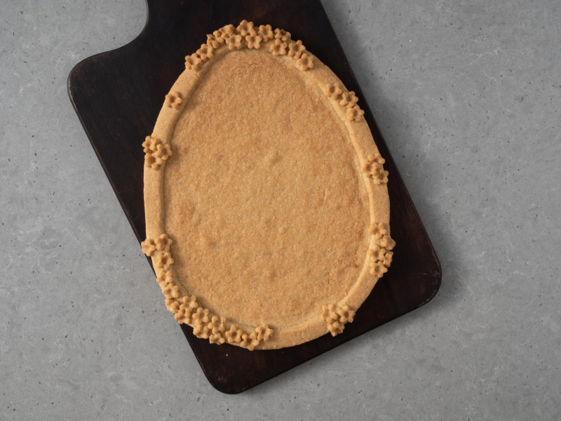 Upieczone ciasto bezglutenowe na mazurek.