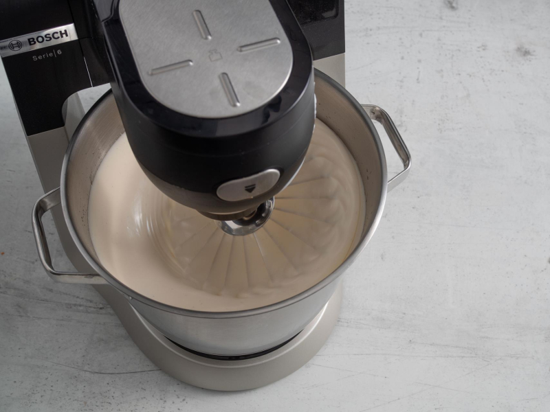 w robocie miksera bosch ubijana babka jogurtowa