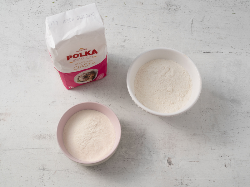 mąka polka w miseczkach