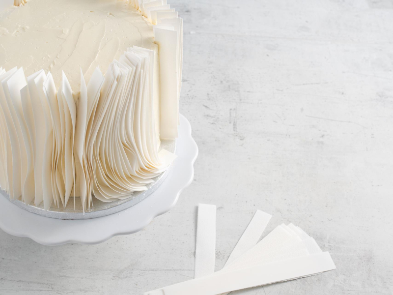 Udekorowany tort na komunię.