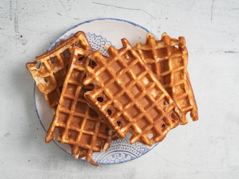 Usma偶one gofry z serka wiejskiego.