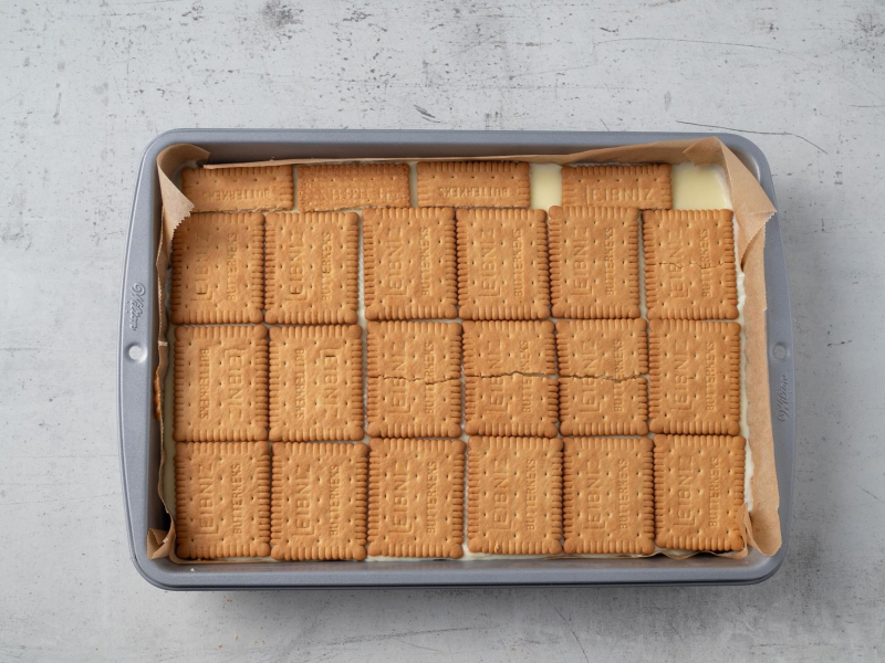 w foremce do pieczenia orzechowa