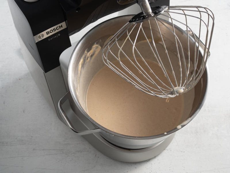 Wymieszana masa skyrnikowa.