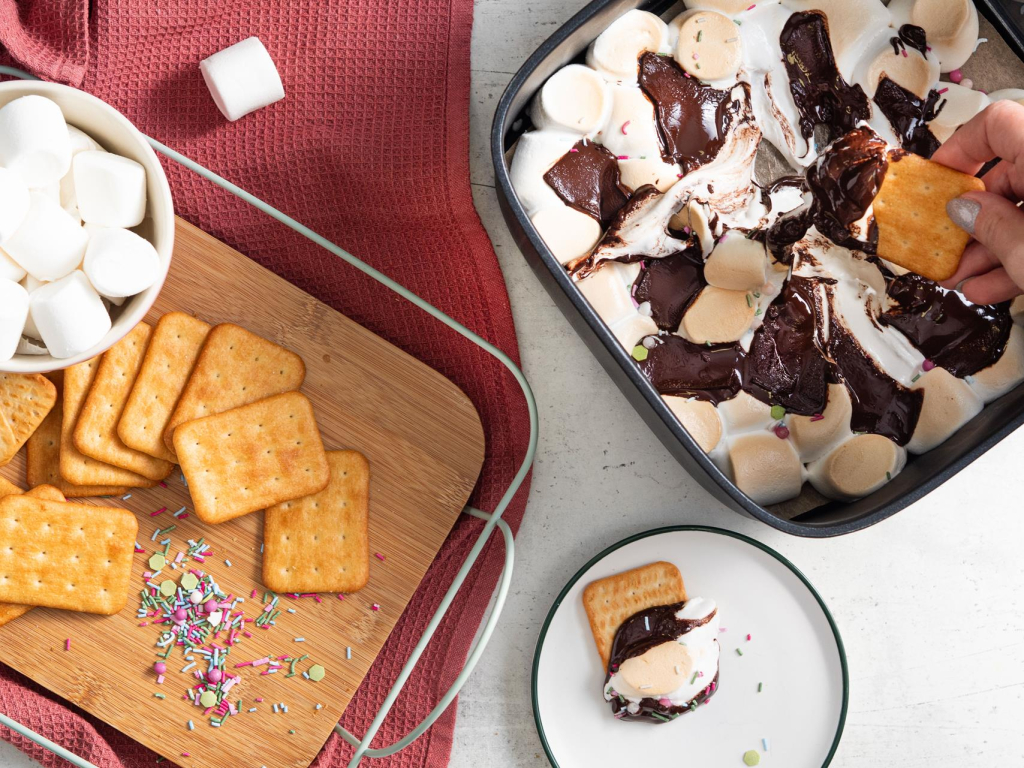 Smores pianki z czekoladą z aifryer - przepis Wszystkiego Słodkiego