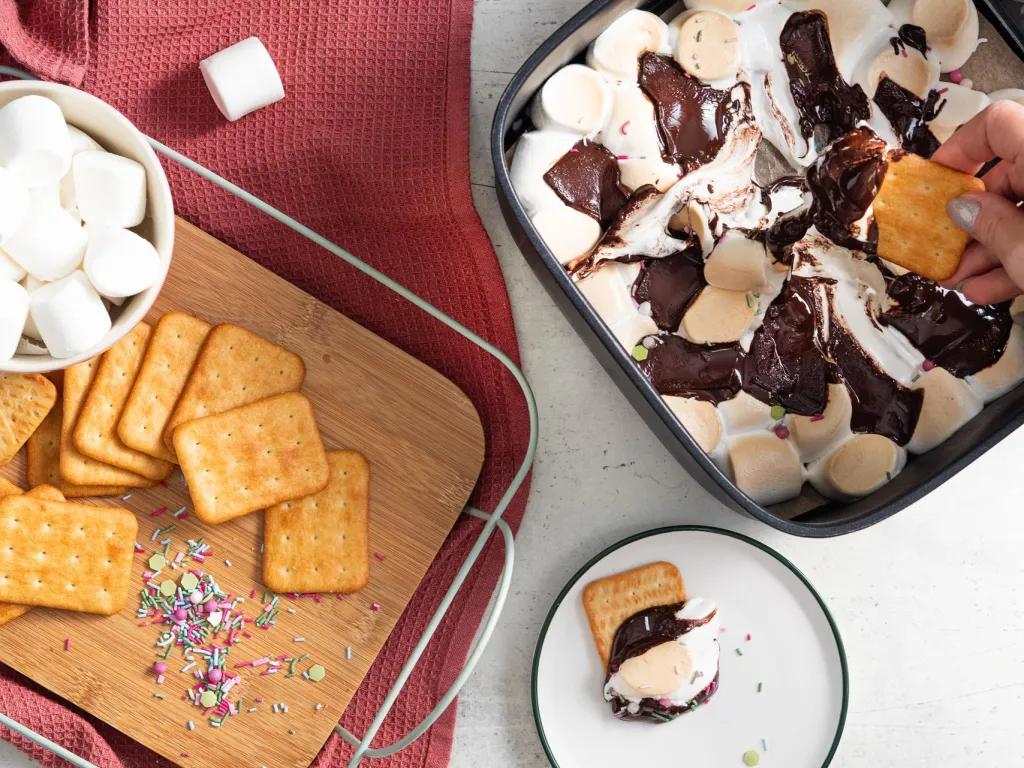 Smores pianki z czekoladą z aifryer - przepis Wszystkiego Słodkiego