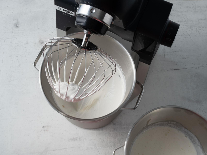 w robocie bosch ubita na sztywno śmietanka
