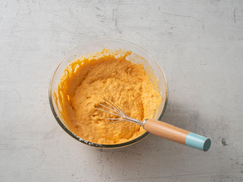 zblendowane składniki na ciasto marchewkowe