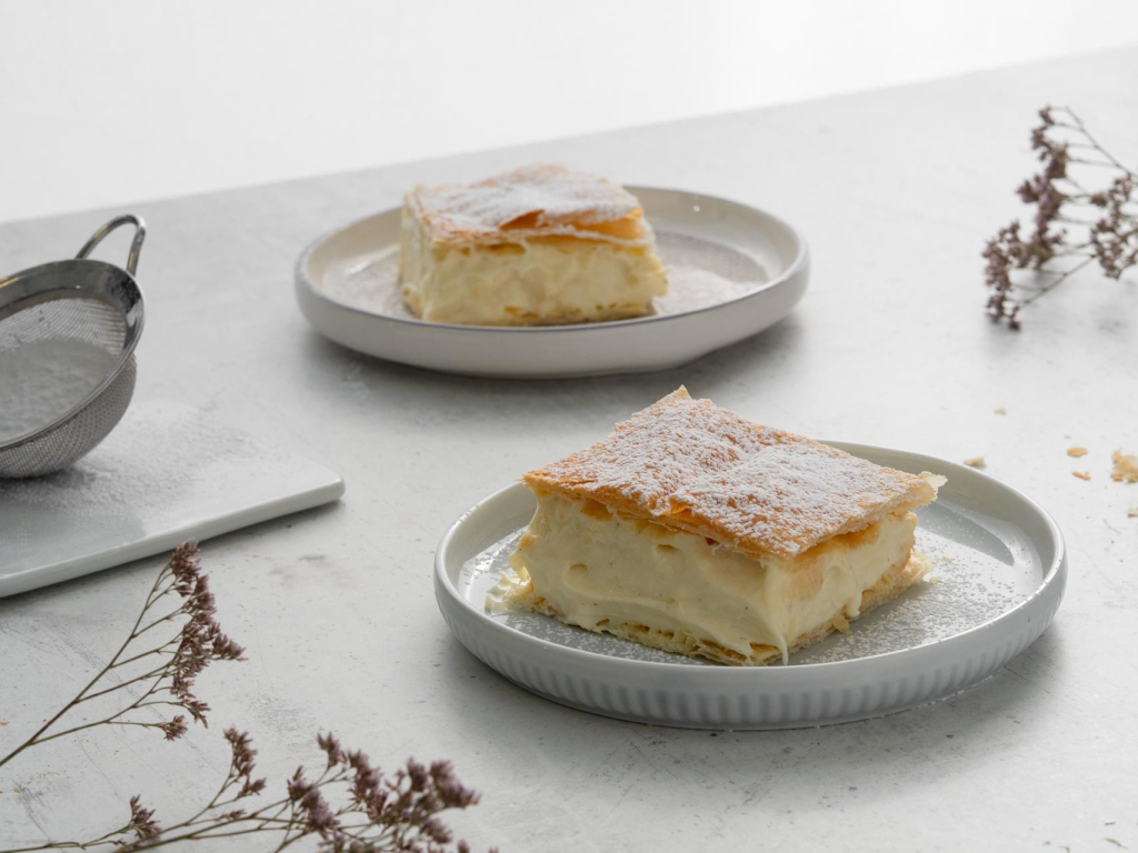 kremówka na cieście francuskim wszystkiego słodkiego