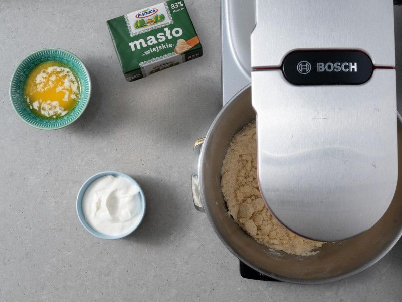 na blacie składniki na ciasto pleśniak