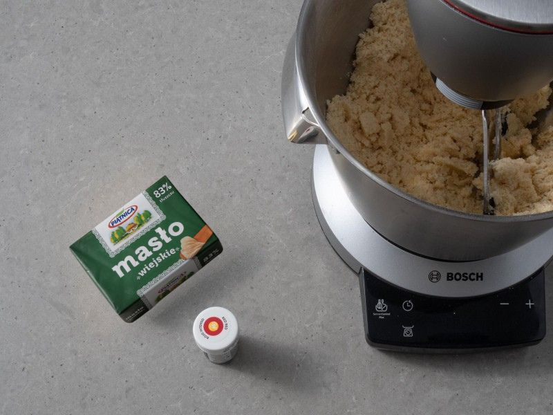 w robocie kuchennym bosch składniki na czerwoną kruszonkę do ptysi