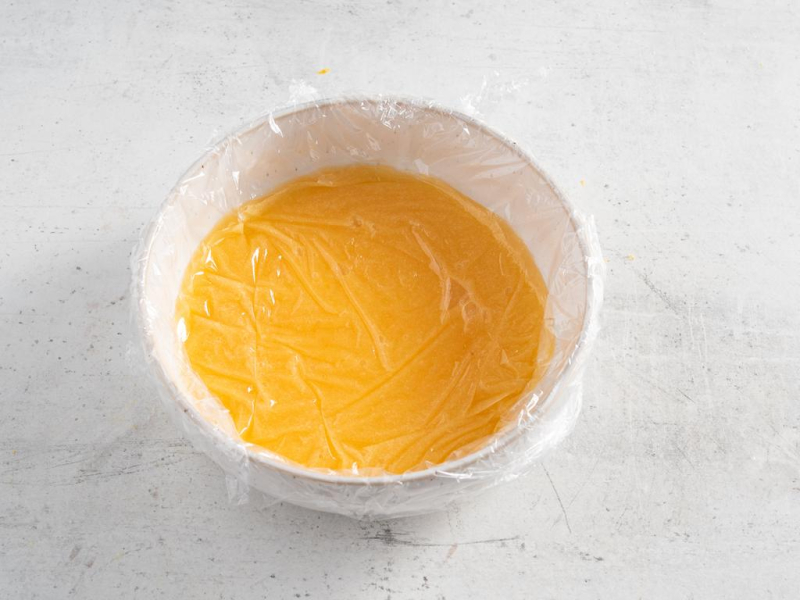 Gotowy lemon curd.
