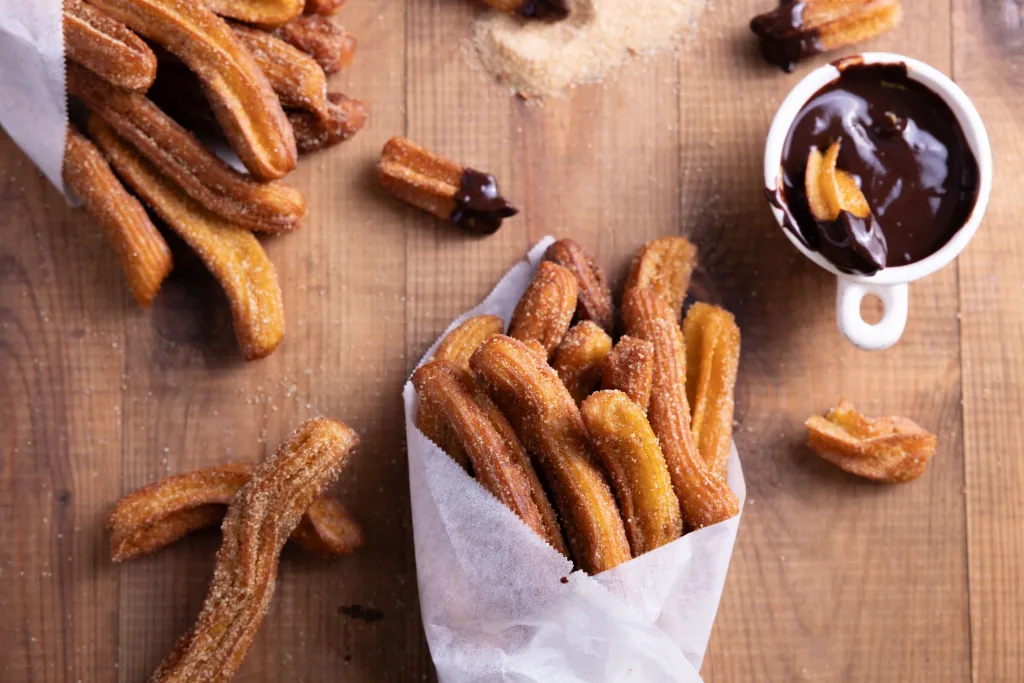 dyniowe churros z sosem czekoladowym